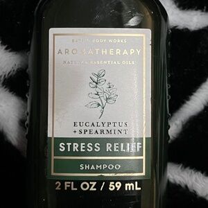 Bath and Body Works Aromatherapy Eucalyptus Spearmint shampoo